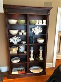 Lighted bookcase/display shelving 