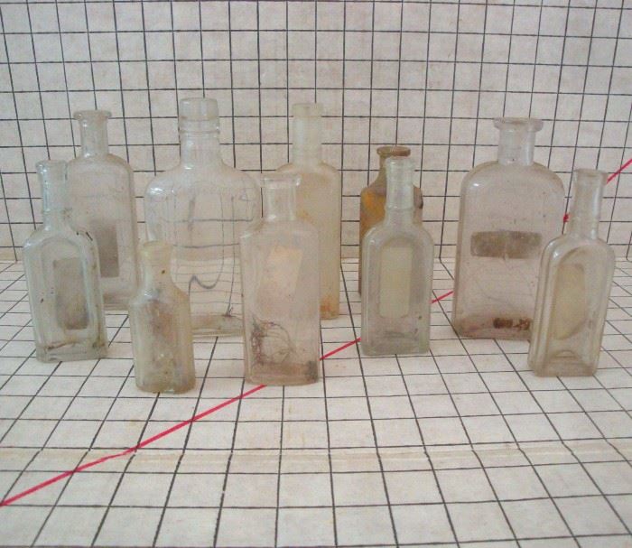 10 Pharmacy Medicine Glass Bottles