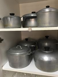 Large Collection of Wagner Ware Magnalite Pots including a Gumbo Pot