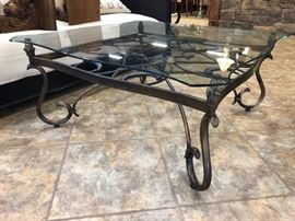 Click Here to See All Photos, Buy Now Prices, Current Bid and to Register to Bid: www.gleatons.com/auction/349