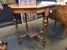 Click Here to See All Photos, Buy Now Prices, Current Bid and to Register to Bid: www.gleatons.com/auction/349