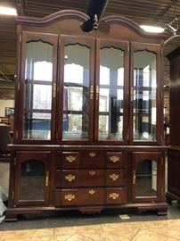 Click Here to See All Photos, Buy Now Prices, Current Bid and to Register to Bid: www.gleatons.com/auction/349