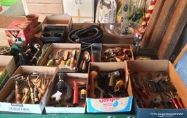 Garden hand tools: trowels, pruners, hose sprayers & more