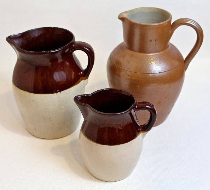 stoneware/crockery pitchers
