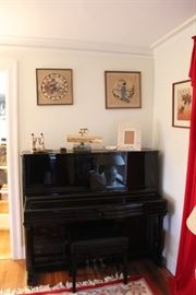 WONDERFUL UPRIGHT PIANO