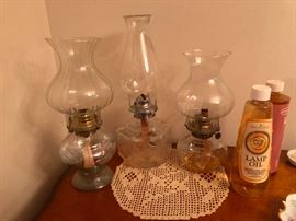 Oil hurricane lamps
