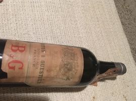 See next picture ….this bottle said to be from New York Chop house in Prior to 1918...…. The bottle $150 …...contents free......shoulders & top look very good