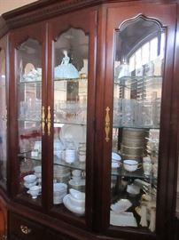 Thomasville china cupboard