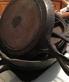 cast iron skillets Griswold, Wagner