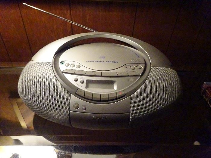 Radio, stereo , CD player