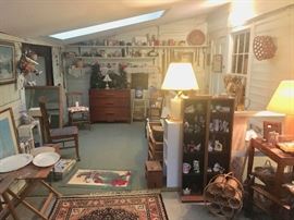 Rugs / Lamps / Art / Decor