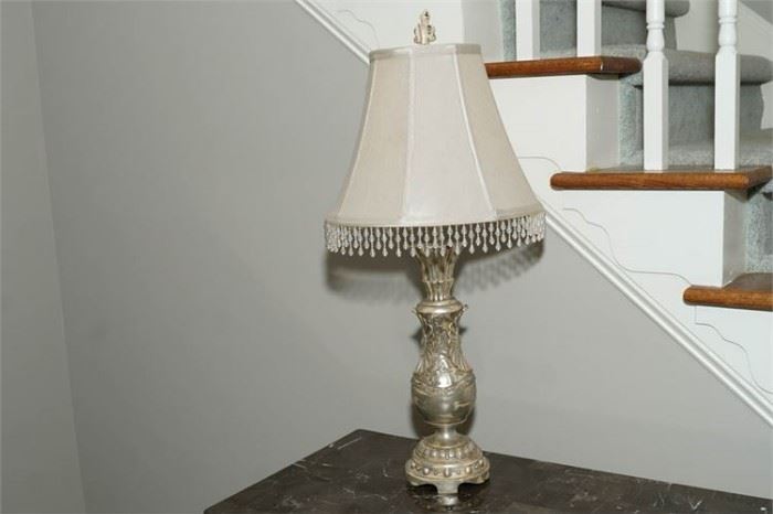 4. Victorian Style Table Lamp