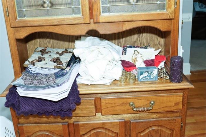 13. Lot of Assorted Linens