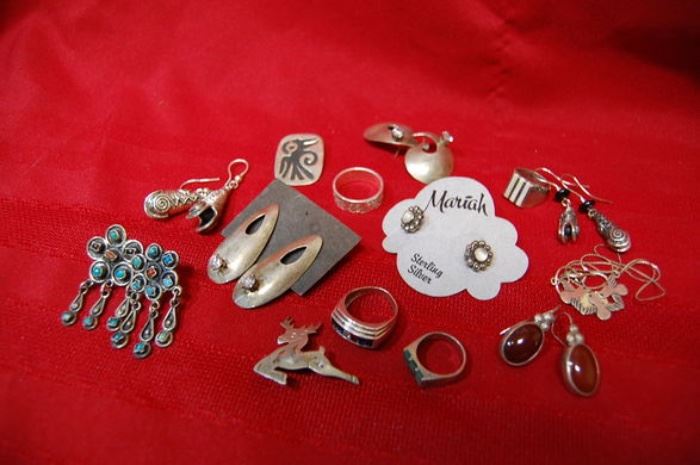 Assorted Sterling Silver Jewelry 