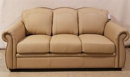 Leather sofa by Leather Italia