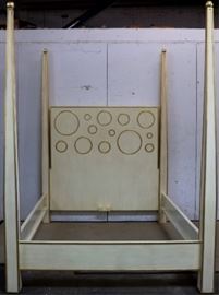 Modern History Abstract bed