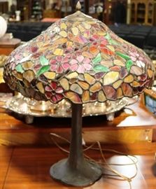 Handel Stained glass lamp all original