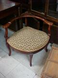 VERY NICE CORNER CHAIR