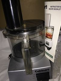 Cuisinart blender with recipe booklet