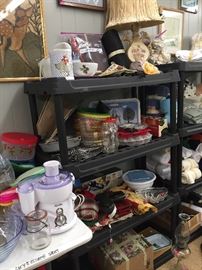 Assorted Kitchen Items