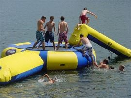 Water trampoline