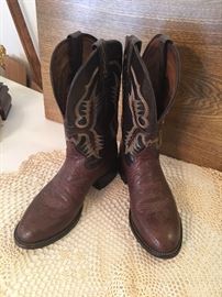 Boots -- size 7 1/2