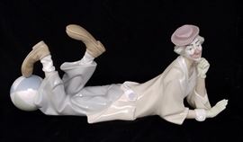 Lladro Spain Porcelain Figurine Clown & Ball #4618