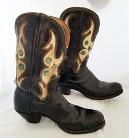 Hand made by Kirkendall's of Omaha, Nebraska. Have been worn, but with lots of wear left in them. No size given, but sole measures 11" long by 3 3/4" at the widest point