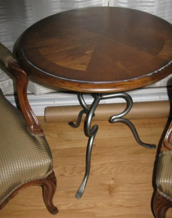 Universal Furniture iron base wood top table                 
            BUY IT NOW $ 75.00