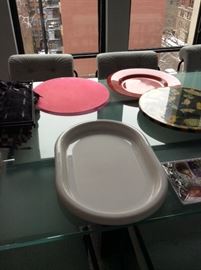 Miscellaneous table place-mats and serving trays.  