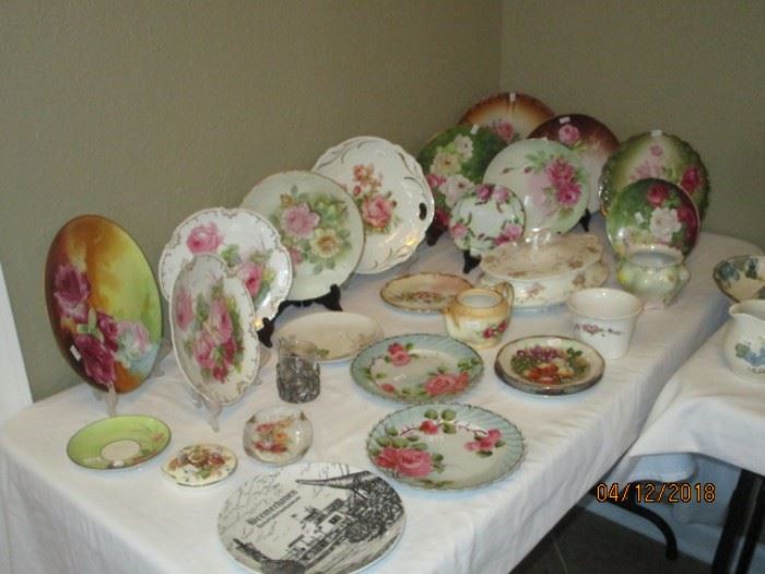 Decorative plates (Limoges, Bavaria, Japan, etc)