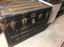 Old trunk!