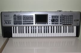 Roland Fantom X6