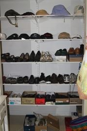 Ladies shoes size 9-9.5