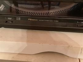 VINTAGE 1980s TECHNICS SL-BD22 FG SERVO TURNTABLE 