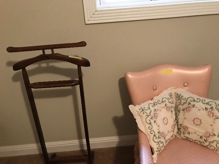 Valet and boudoir chair