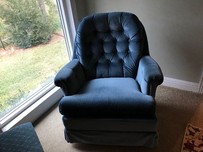 good condition recliner