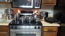 Nice pots & pans, Lodge covered pot and griddle.