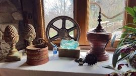 Large high-end decor...water bottle for scale :-)