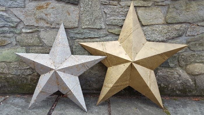 Large star decor (perfect addition to your holiday decor)