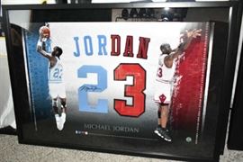 MICHAEL JORDAN AUTOGRAPHED JERSEY