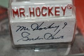 GORDY HOWE AUTOGRAPH