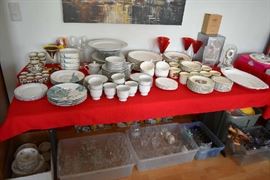 DISHWARE/GLASSWARE