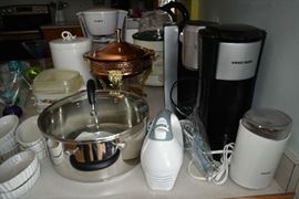 SMALL KITCHEN APPLIANCES 