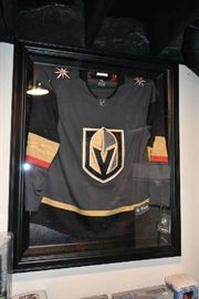 FRAMED JERSEY