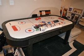 AIR HOCKEY TABLE