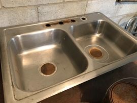 Stainless sink
