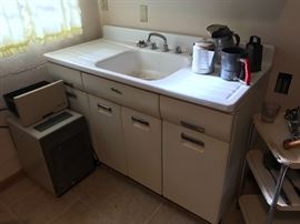 Metal Sink??? Really cool.