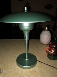 SAUCER LAMP