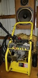 Karcher Pressure Washer with all of the attachments 